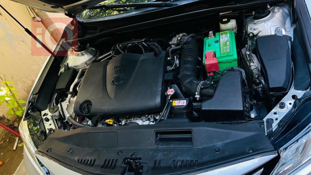 تۆیۆتا کامری